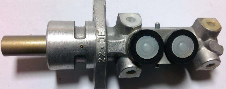 Brake Master Cylinder FORDCourier 1982-81 Mazda B2000 1982-80 885943990 885643440 E17Z2140A suppliers Brake Master Cylinder FORDCourier 1982-81 Mazda B2000 1982-80 885943990 885643440 E17Z2140A suppliers
